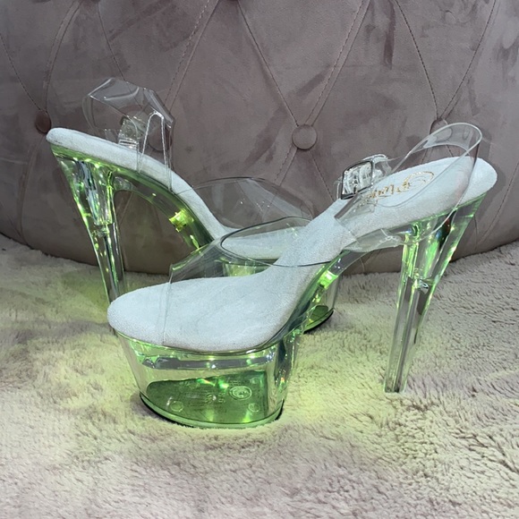 Pleaser Platforms - Picture 10 of 12